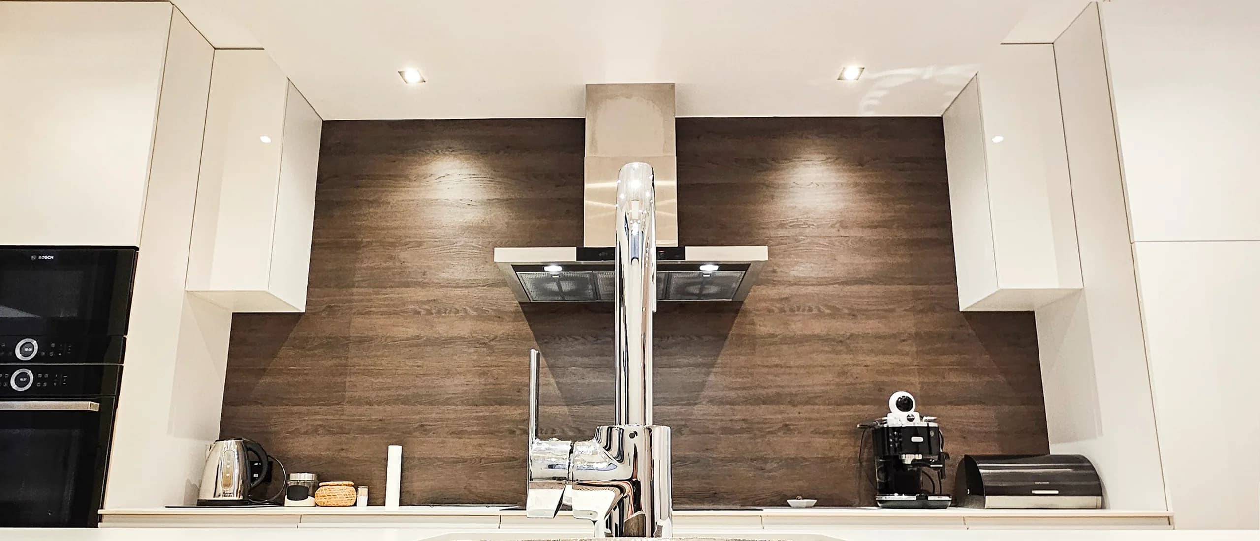 Moderní koupelna po rekonstrukci od BYTYJÁDRA